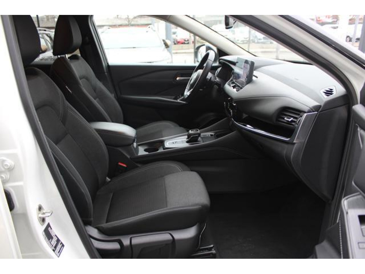 Nissan Qashqai 1.3 tCe HY. EDC 