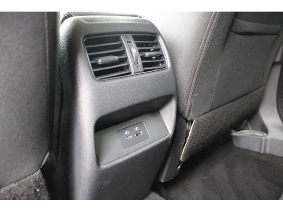 Nissan Qashqai 1.3 tCe HY. EDC 