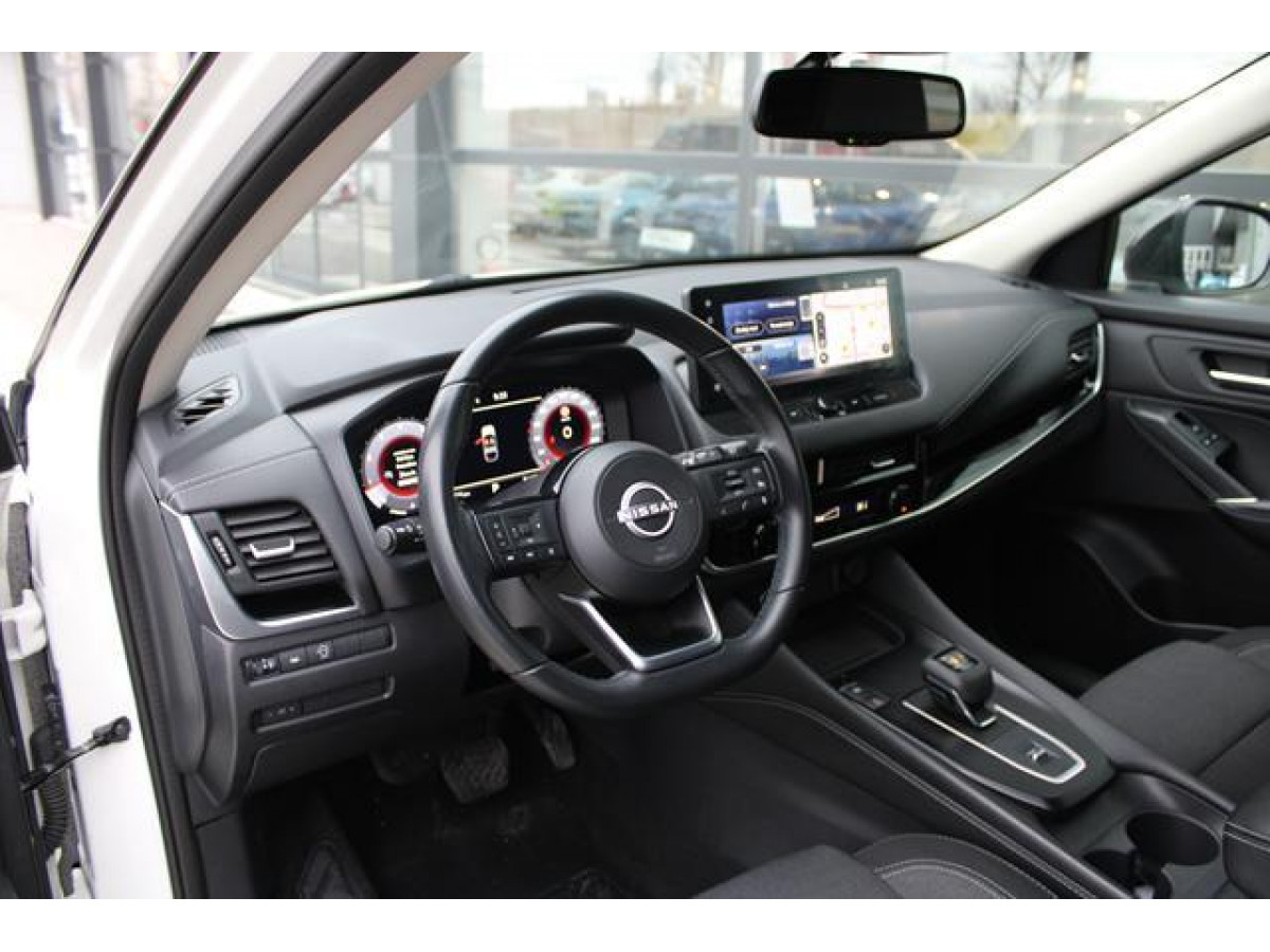 Nissan Qashqai 1.3 tCe HY. EDC 