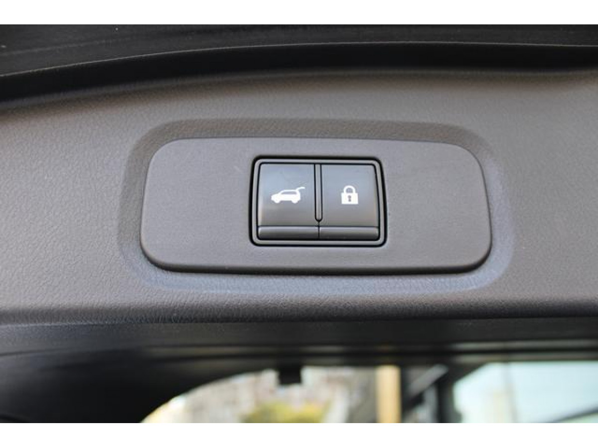 Nissan Qashqai 1.3 tCe TEKNA CVT 