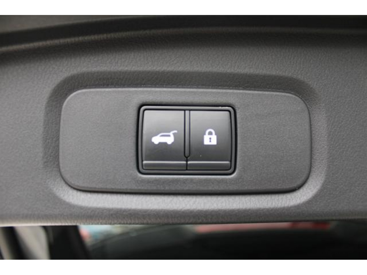 Nissan Qashqai 1.3 tCe EDC 