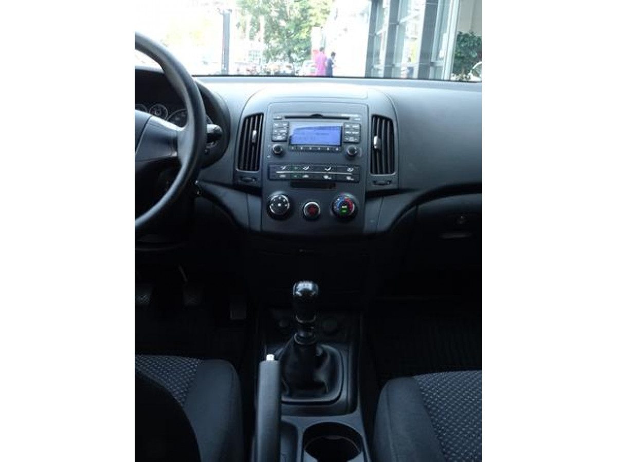 Hyundai i30 1.4i TNG GL 