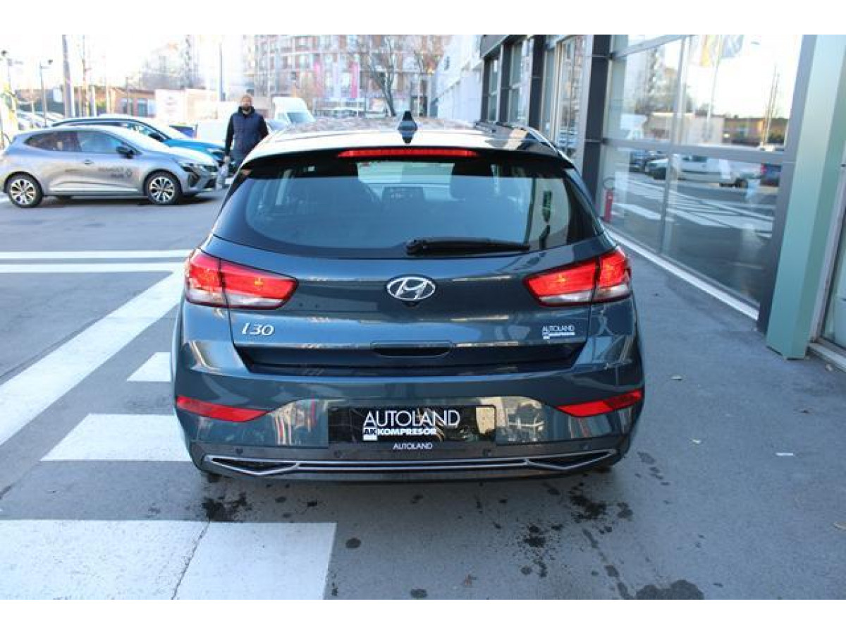 Hyundai i30 1.5 T-GDI 