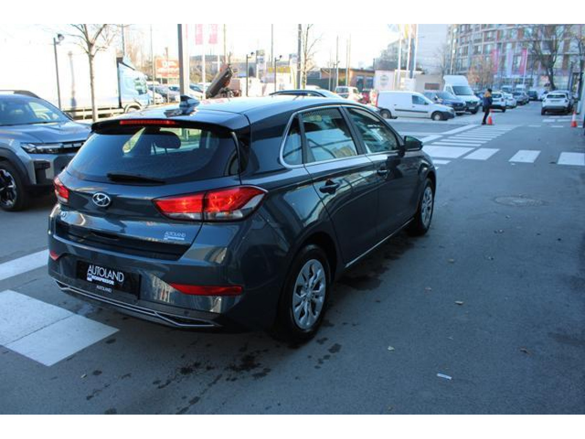 Hyundai i30 1.5 T-GDI 