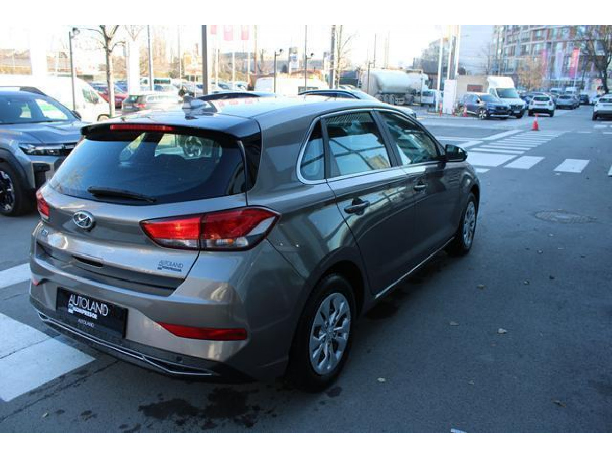 Hyundai i30 1.5 T-GDI 
