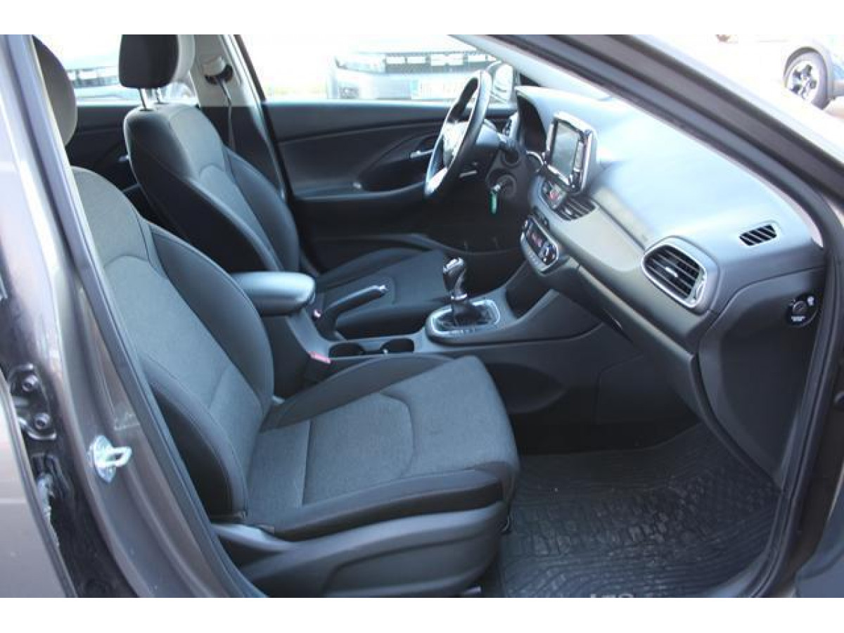 Hyundai i30 1.5 T-GDI 