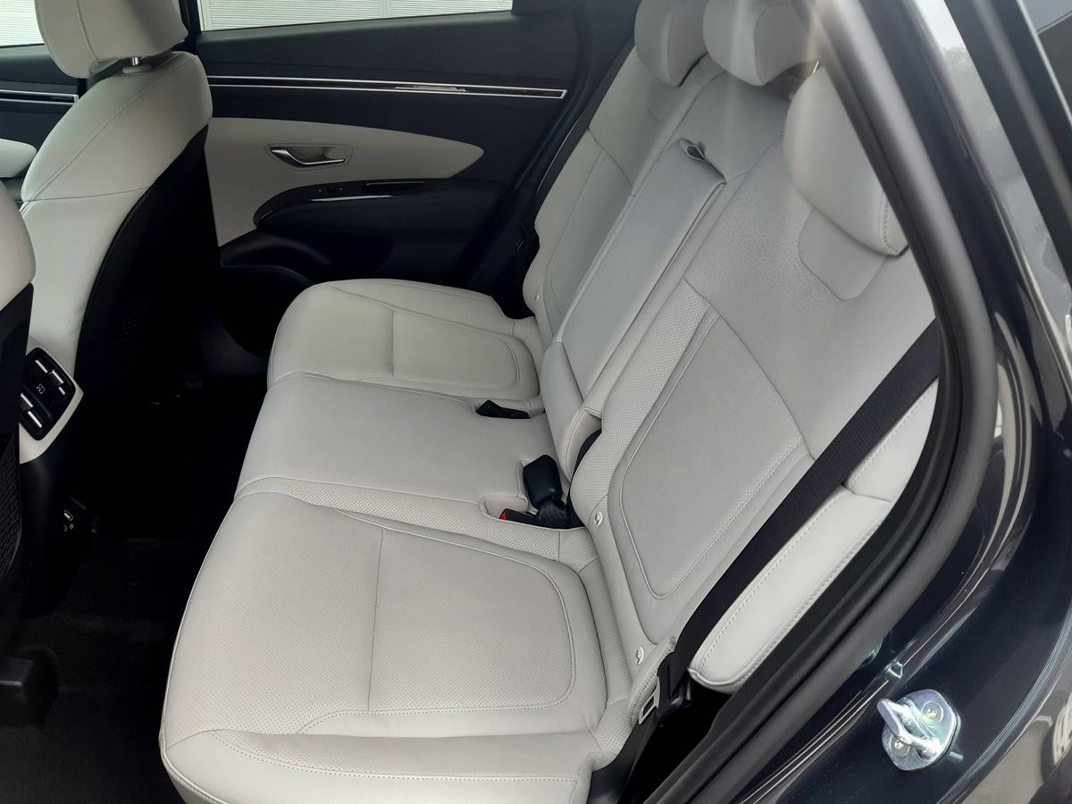 HYUNDAI TUCSON 1.6 T-GDI IMPRESSION