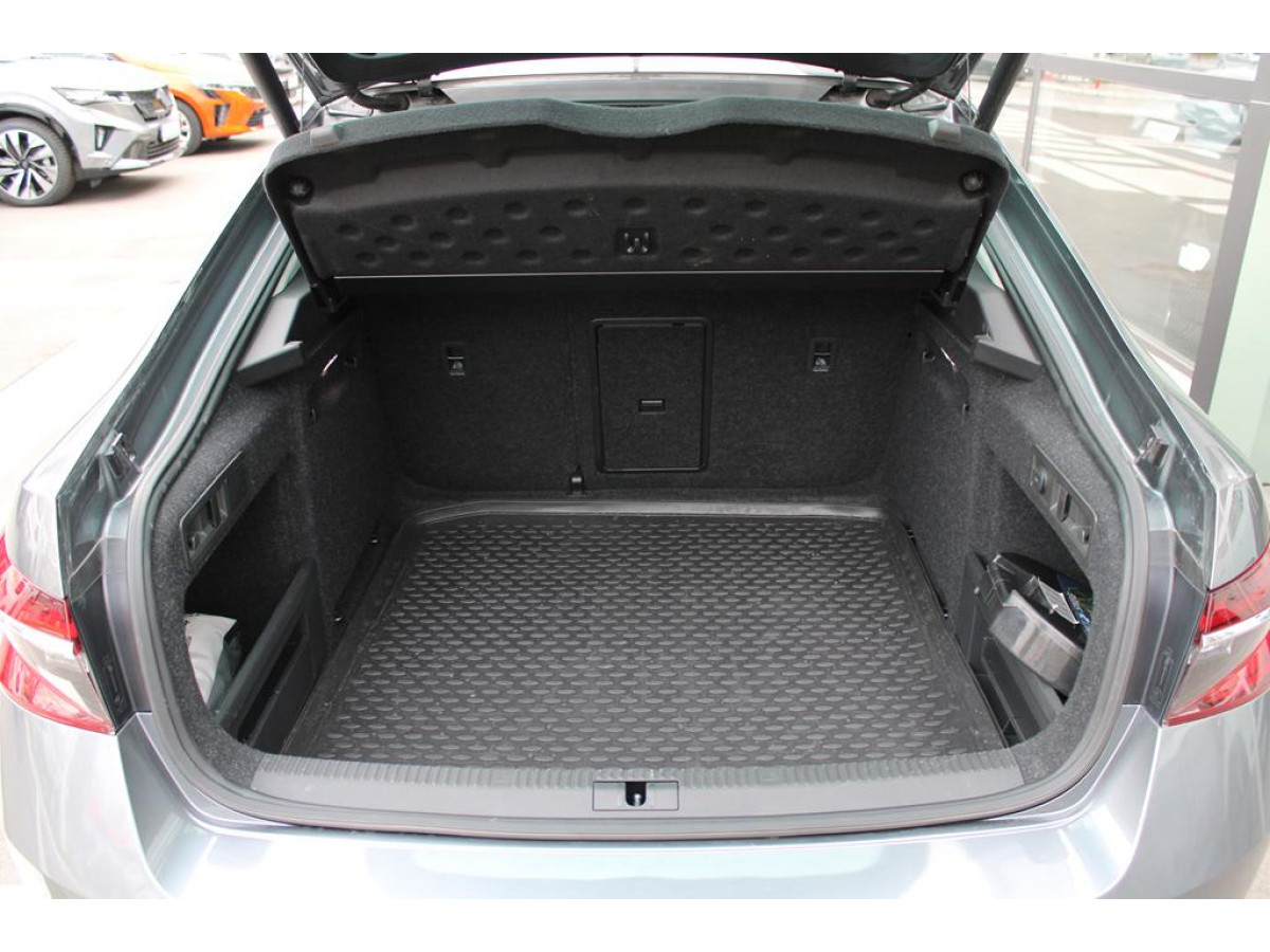 Škoda Superb 1.4 TSI AMBITION DSG 