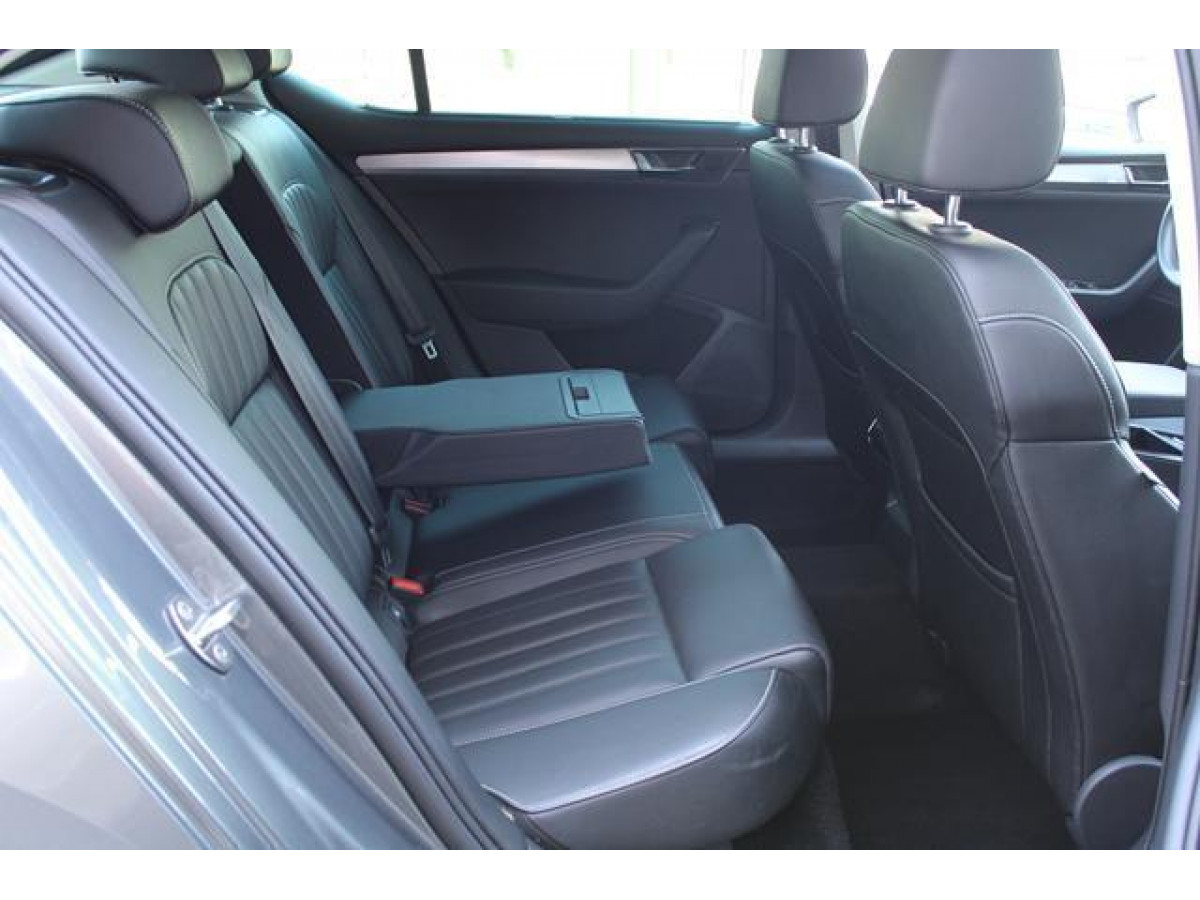Škoda Superb 1.4 TSI AMBITION DSG 