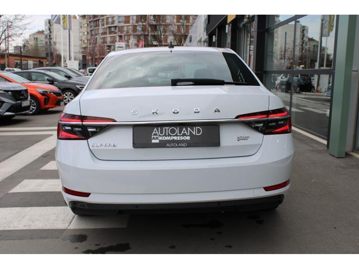 Škoda Superb 1.4 TSI AMBITION DSG 