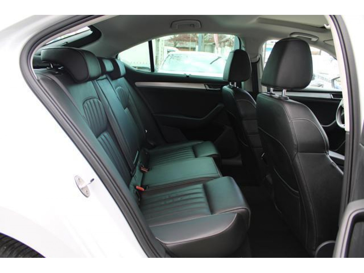 Škoda Superb 1.4 TSI AMBITION DSG 