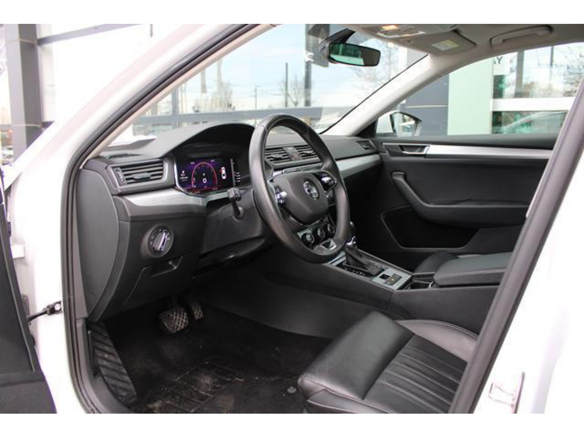 Škoda Superb 1.4 TSI AMBITION DSG 