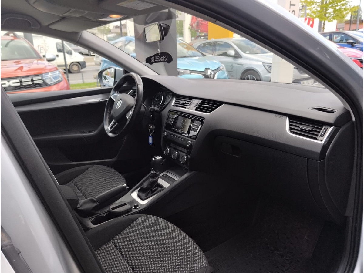 Škoda Octavia 1.6 TDI Ambiton DSG