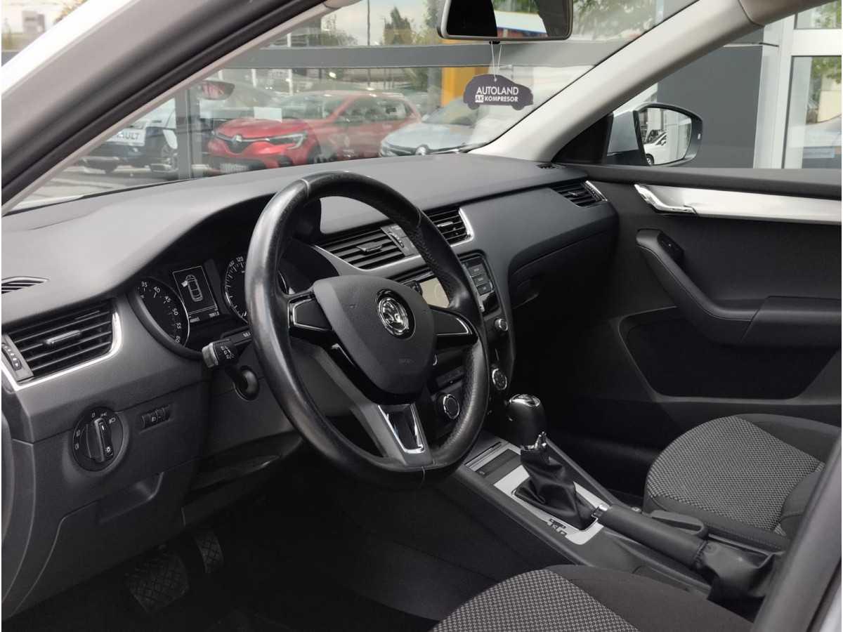 Škoda Octavia 1.6 TDI Ambiton DSG