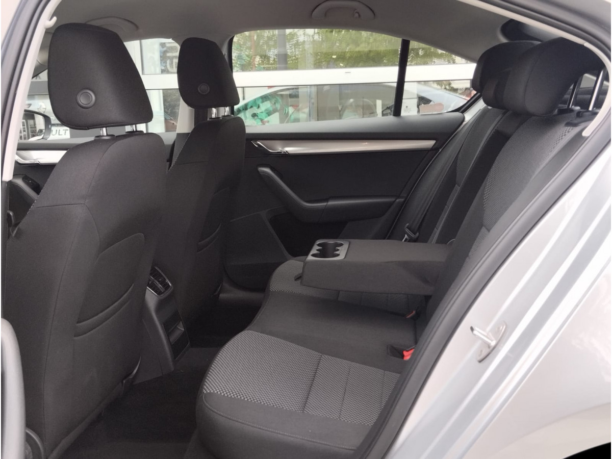 Škoda Octavia 1.6 TDI Ambiton DSG