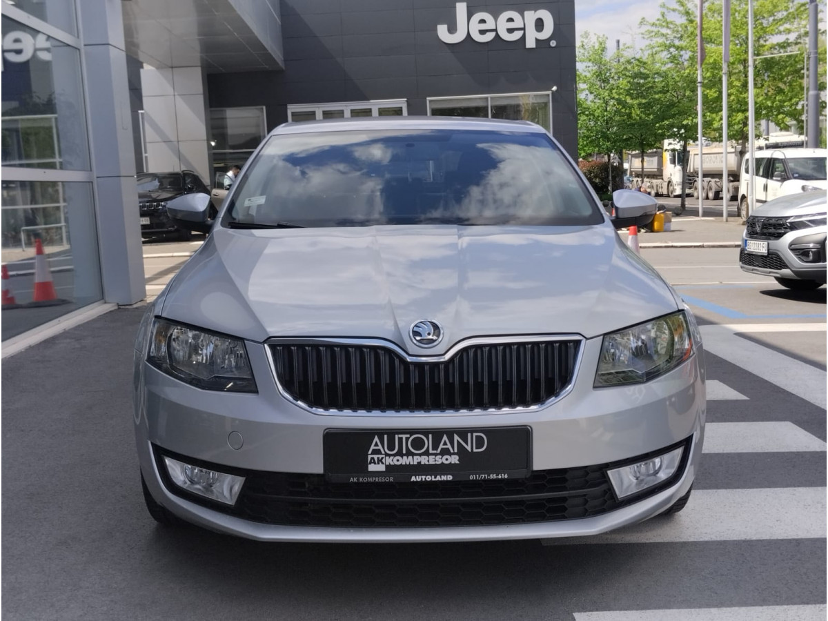 Škoda Octavia 1.6 TDI Ambiton DSG