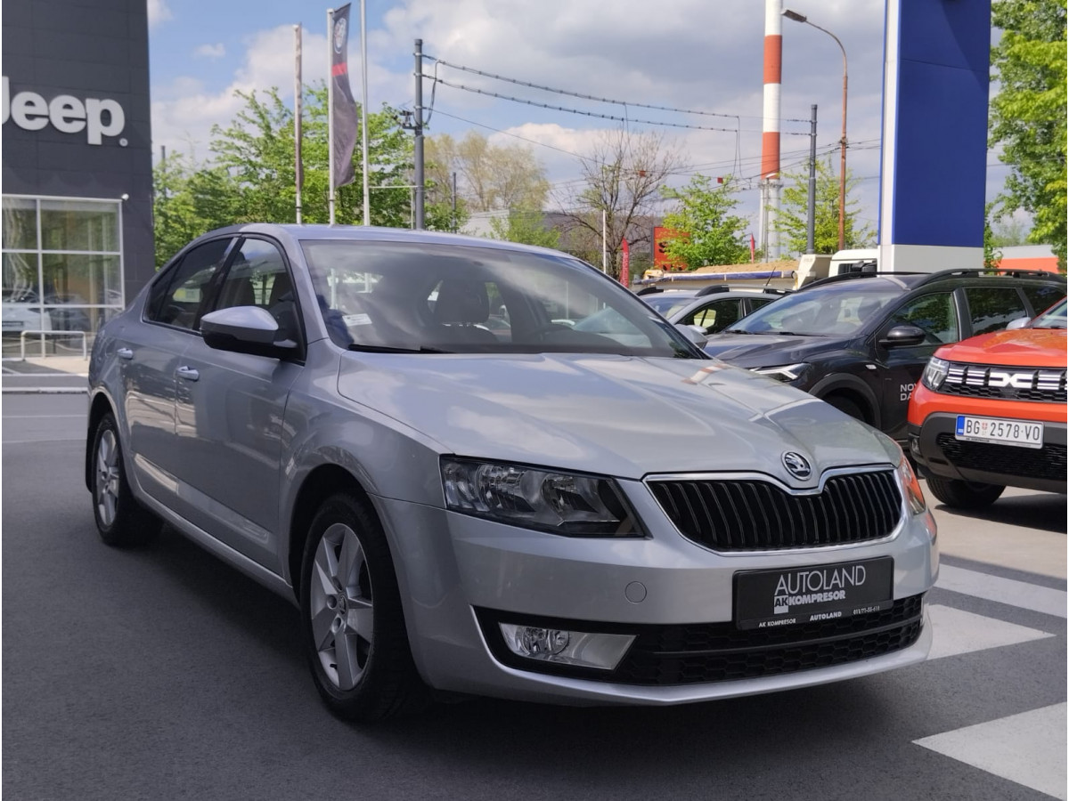 Škoda Octavia 1.6 TDI Ambiton DSG