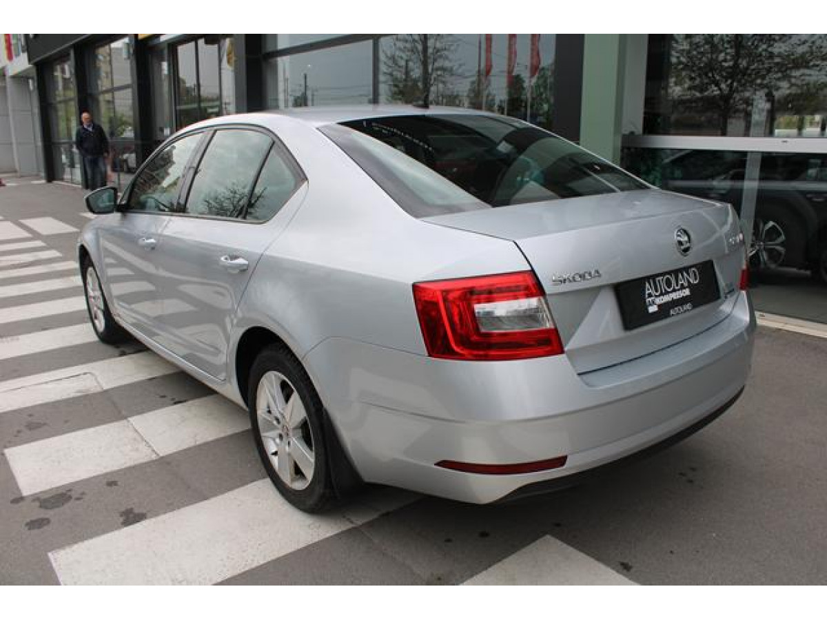 Škoda Octavia 1.6 TDI AMBITION 