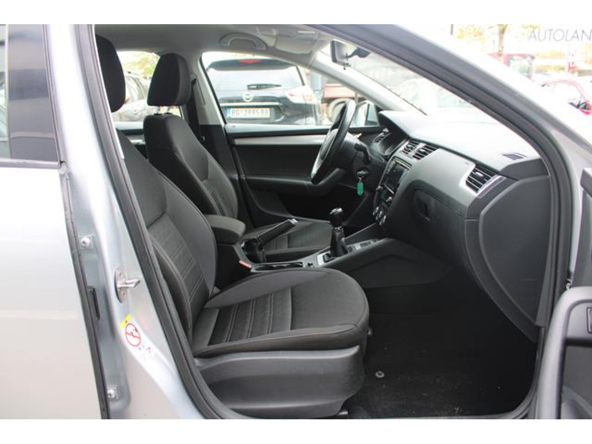 Škoda Octavia 1.6 TDI AMBITION 