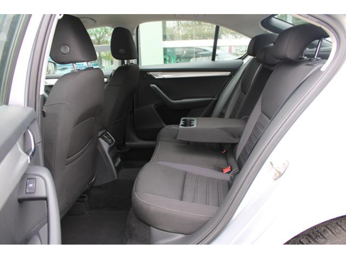 Škoda Octavia 1.6 TDI AMBITION 