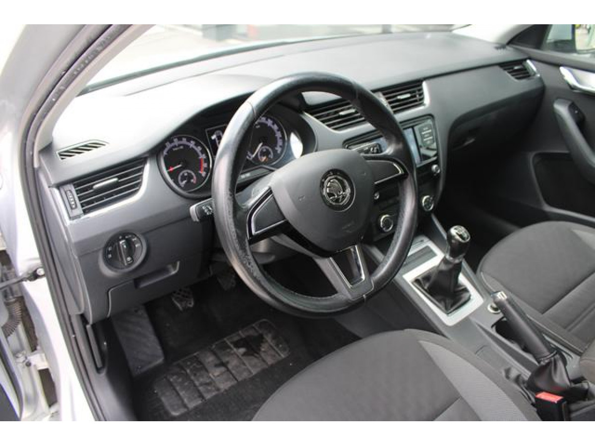 Škoda Octavia 1.6 TDI AMBITION 