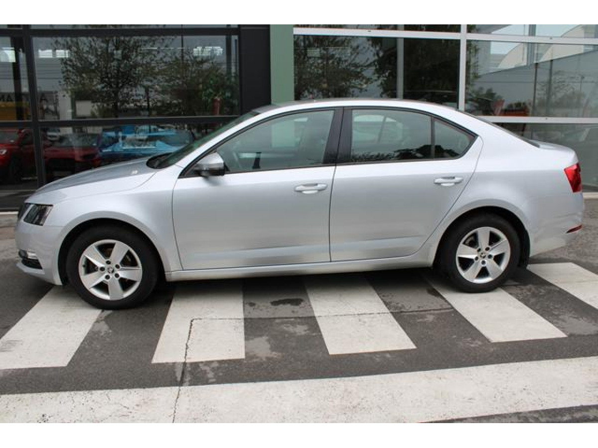 Škoda Octavia 1.6 TDI AMBITION 