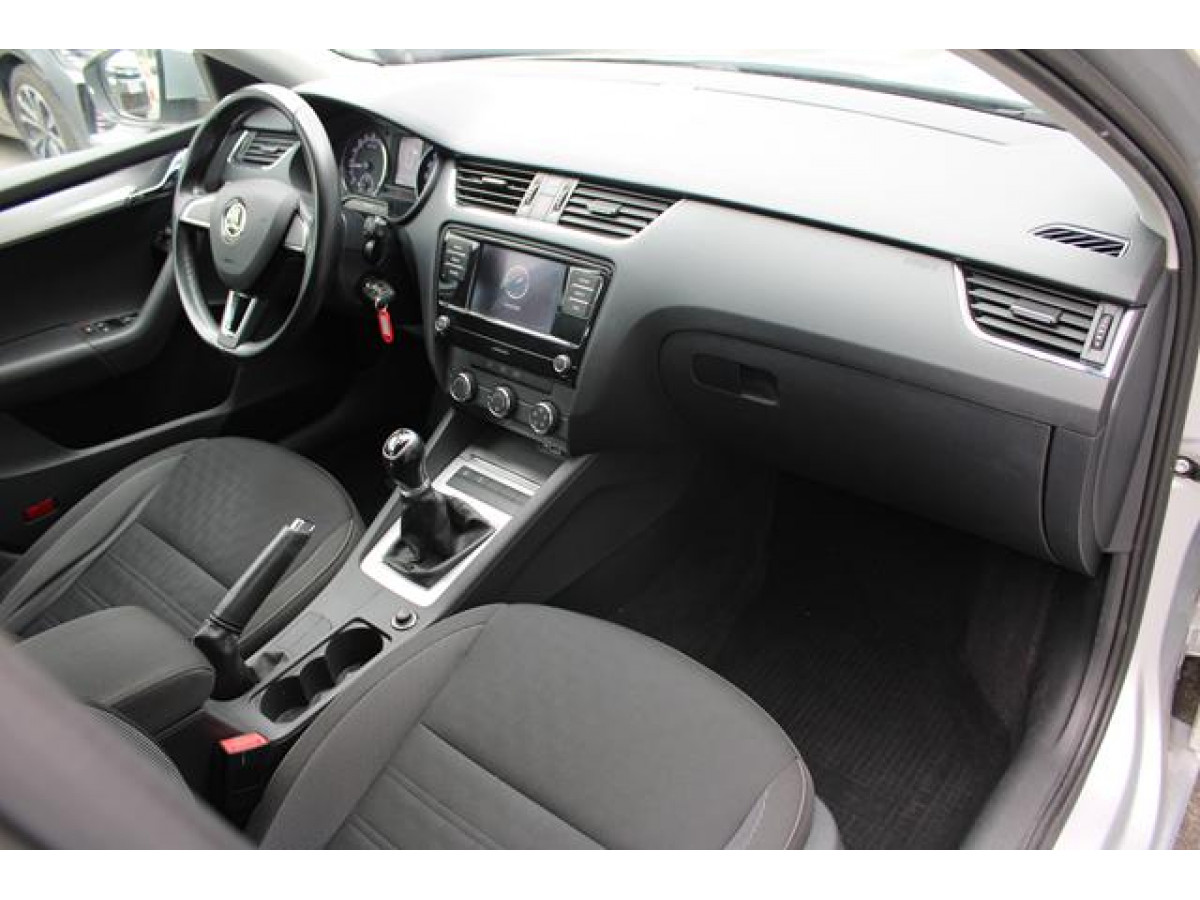 Škoda Octavia 1.6 TDI AMBITION 