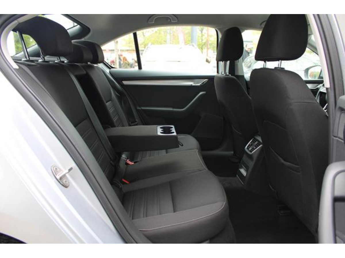 Škoda Octavia 1.6 TDI AMBITION 