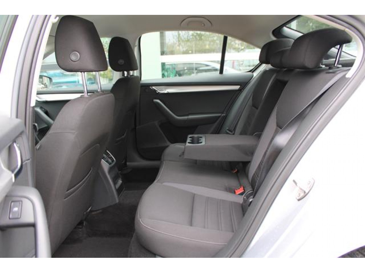 Škoda Octavia 1.6 TDI AMBITION 