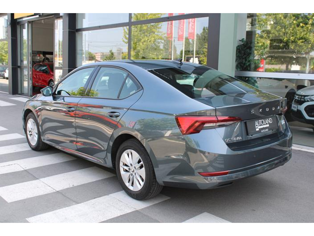 Škoda Octavia 2.0 A8 AMBITION TDI 