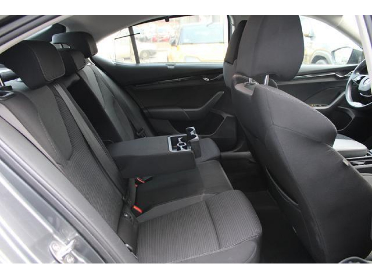 Škoda Octavia 2.0 TDI AMBITION DSG 