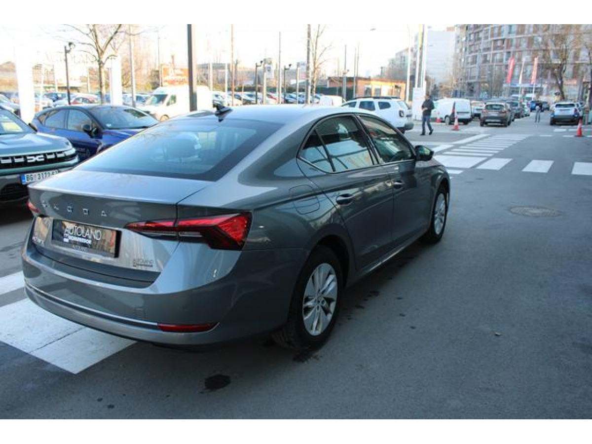 Škoda Octavia 2.0 TDI AMBITION DSG 