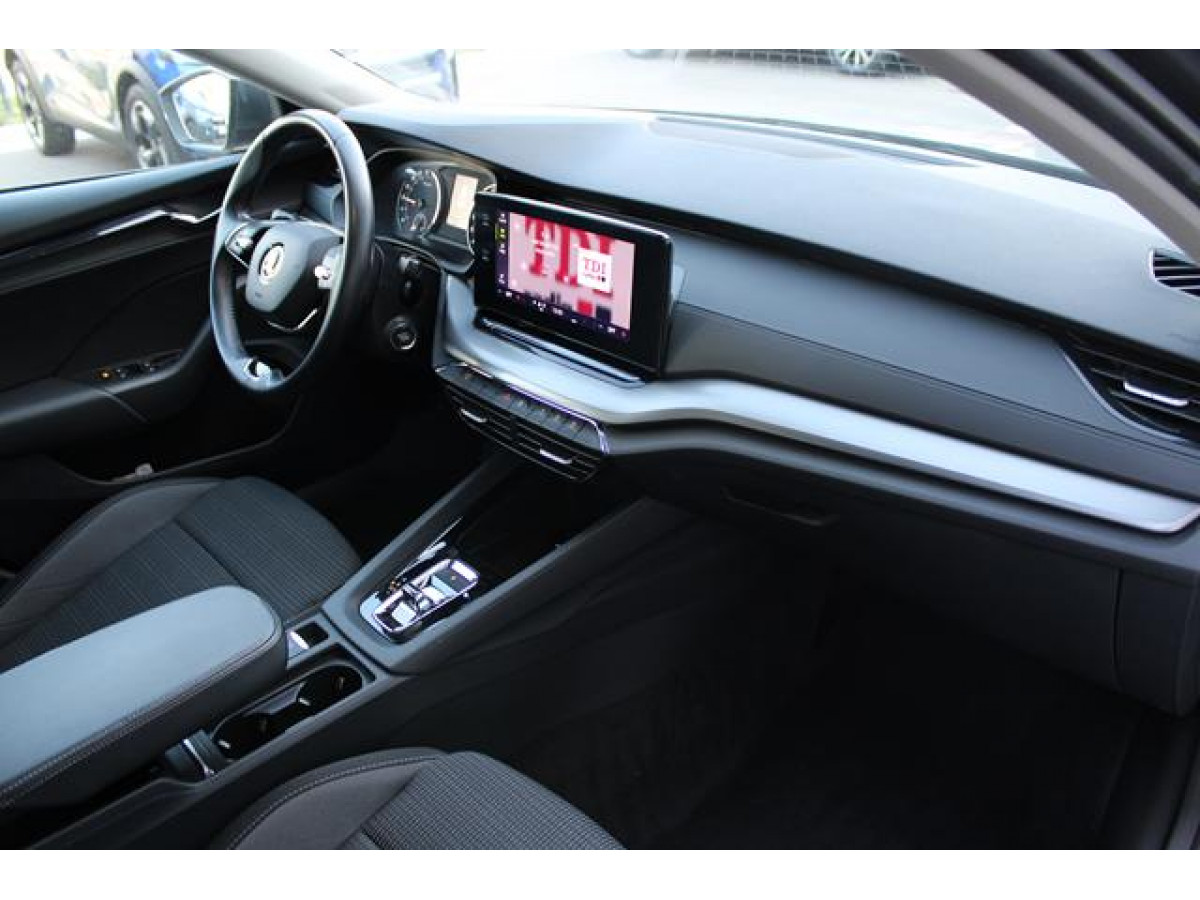 Škoda Octavia 2.0 TDI AMBITION DSG 