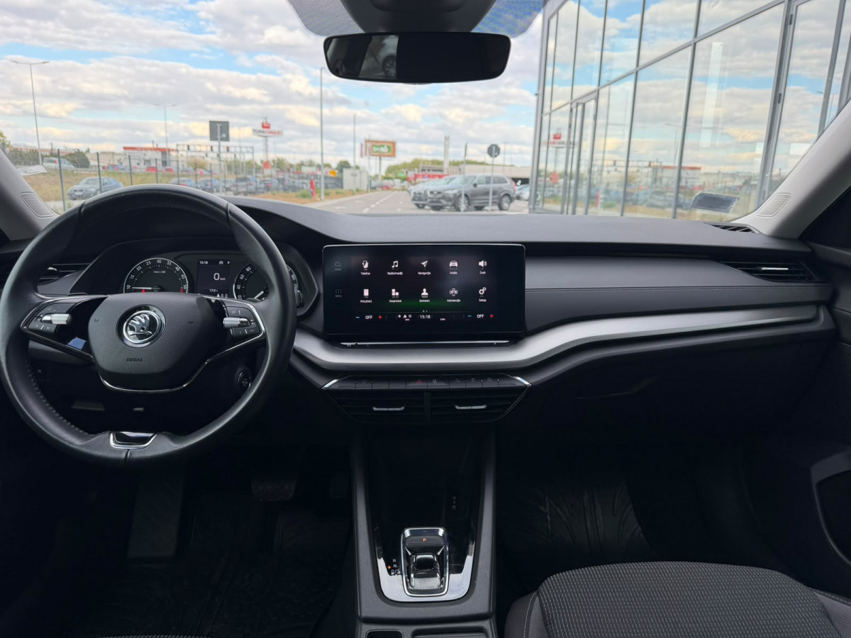 Škoda Octavia A8 AMBITION DSG 