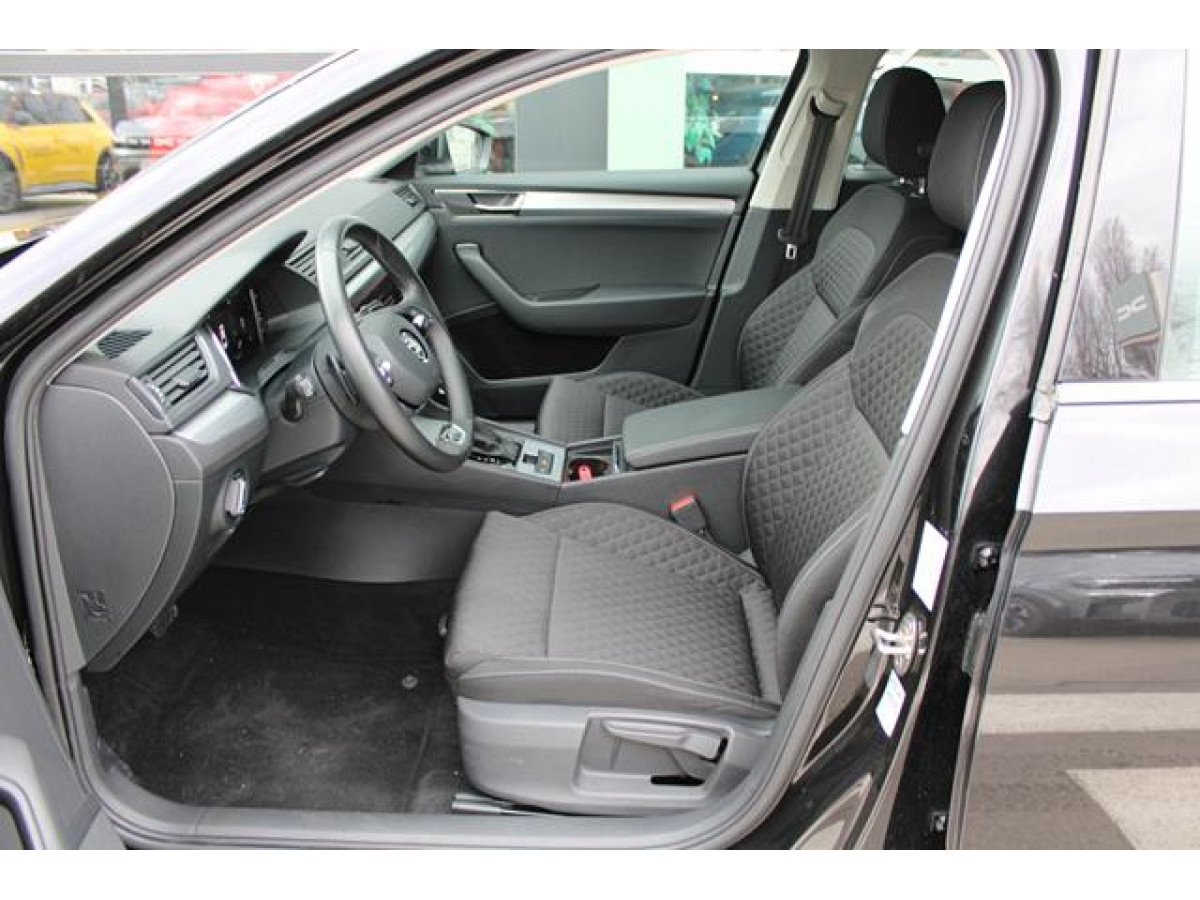 Škoda Superb 2.0 TDI AMBITION DSG 