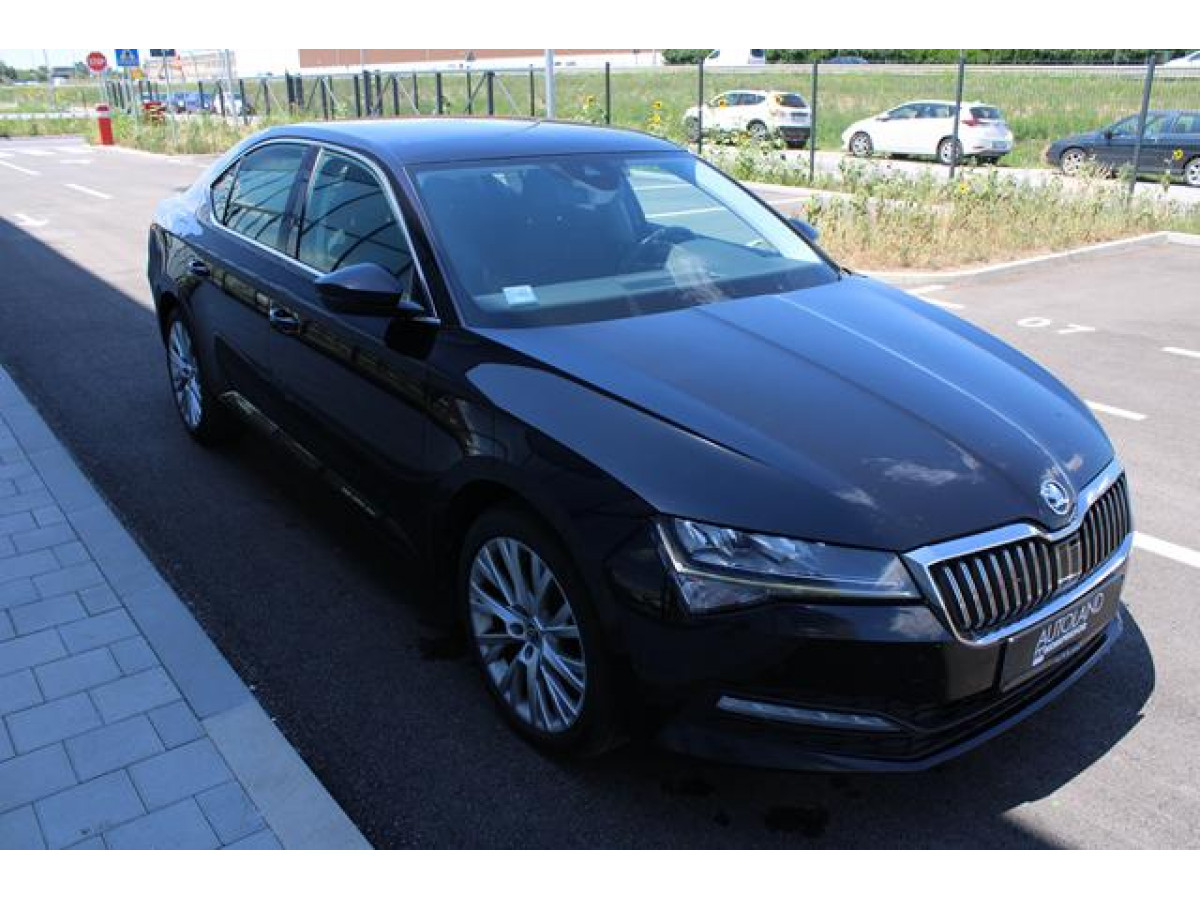 Škoda Superb 2.0 TDI Ambition DSG 