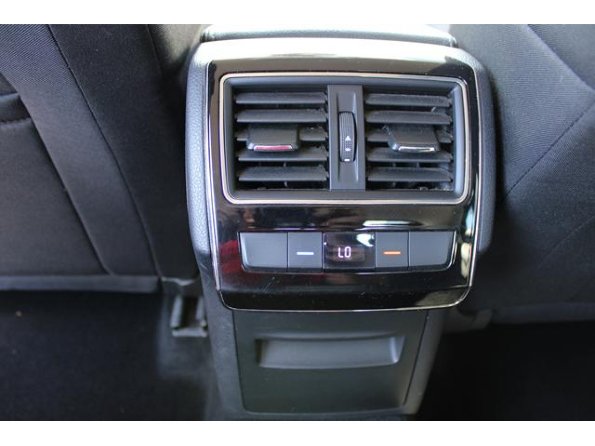 Škoda Superb 2.0 TDI Ambition DSG 
