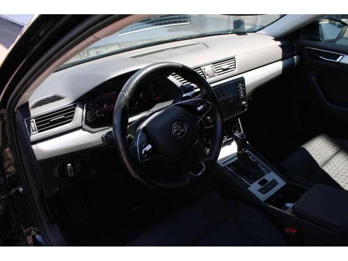 Škoda Superb 2.0 TDI Ambition DSG 