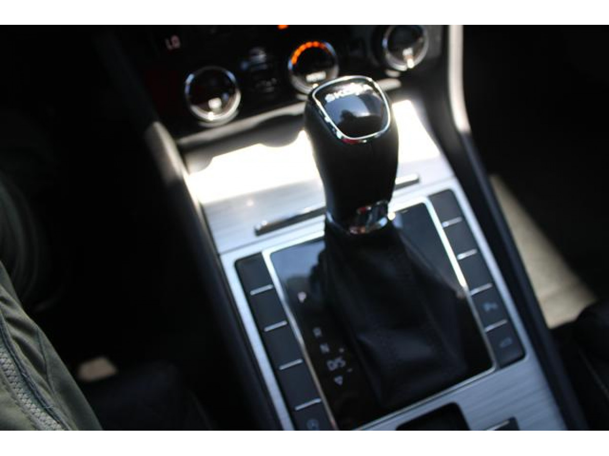 Škoda Superb 2.0 TDI Ambition DSG 