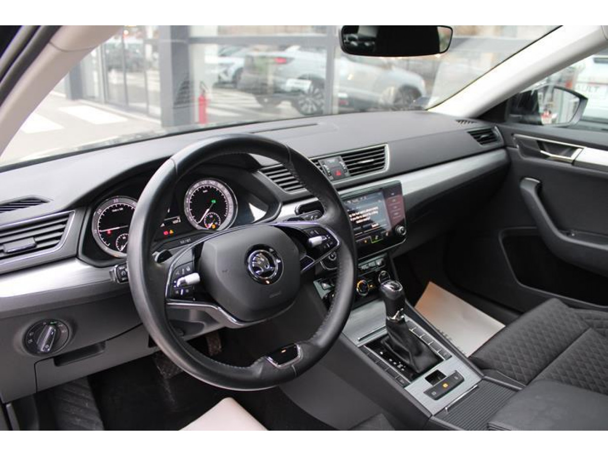 Škoda Superb 2.0 TDI Ambition DSG 