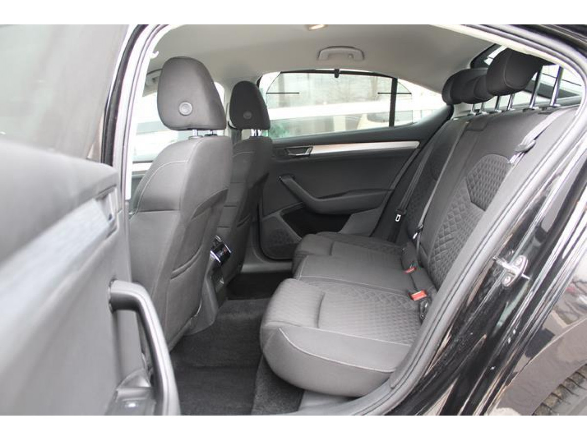 Škoda Superb 2.0 TDI Ambition DSG 