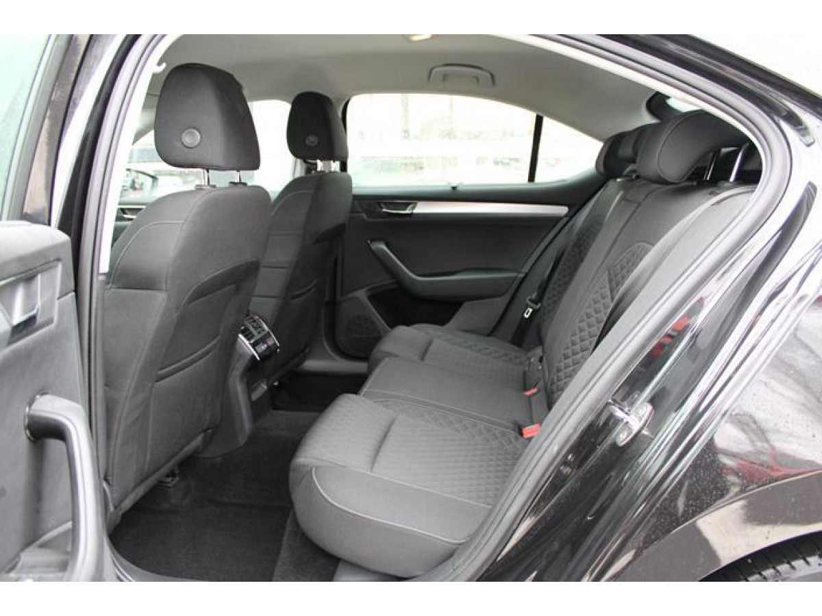 Škoda Superb 2.0 TDI Ambition DSG 