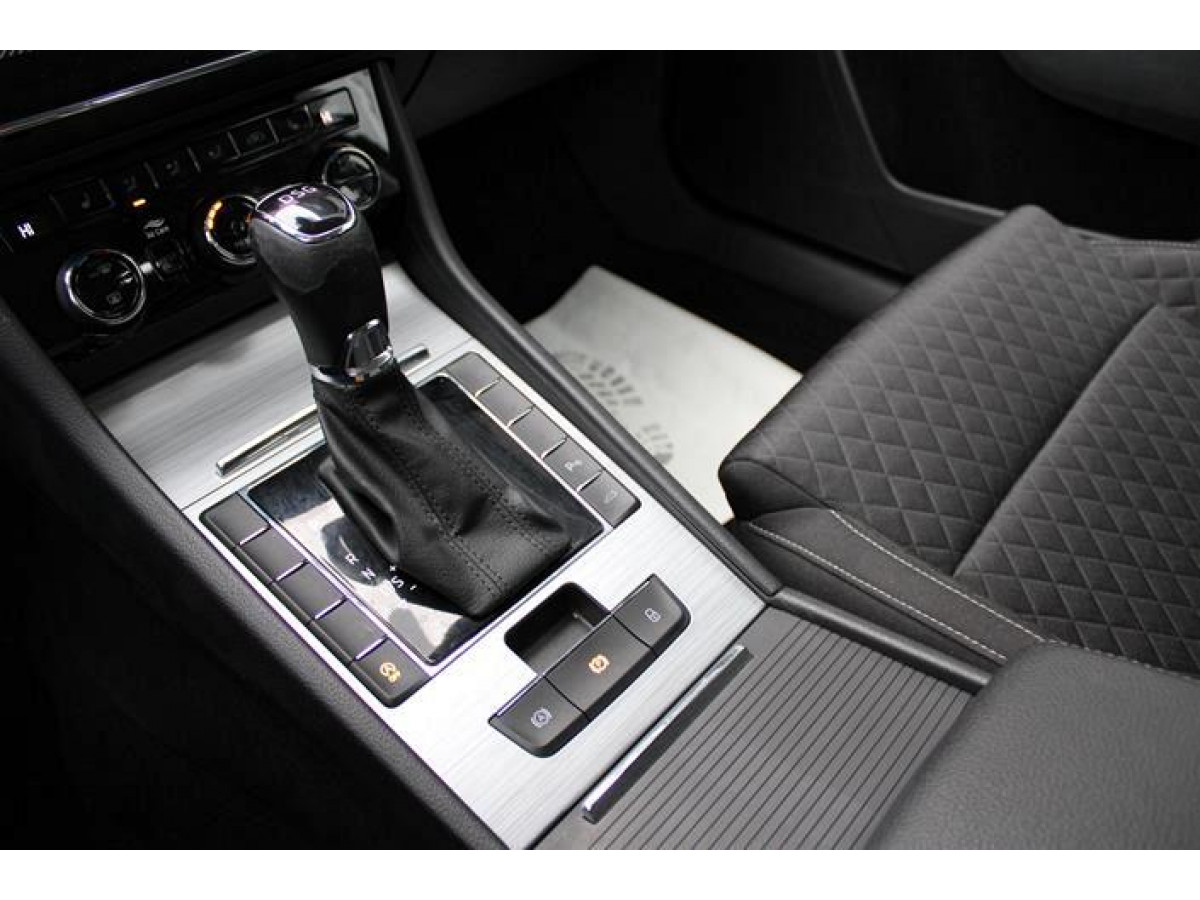 Škoda Superb 2.0 TDI Ambition DSG 