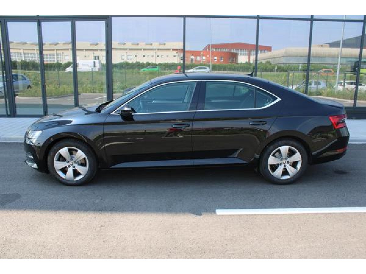 Škoda Superb 2.0 TDI Ambition DSG 