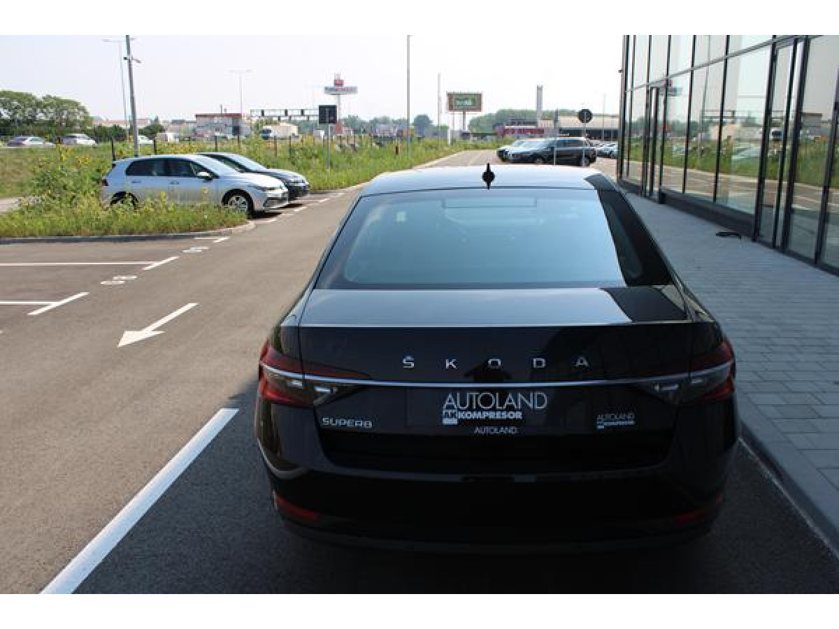 Škoda Superb 2.0 TDI Ambition DSG 
