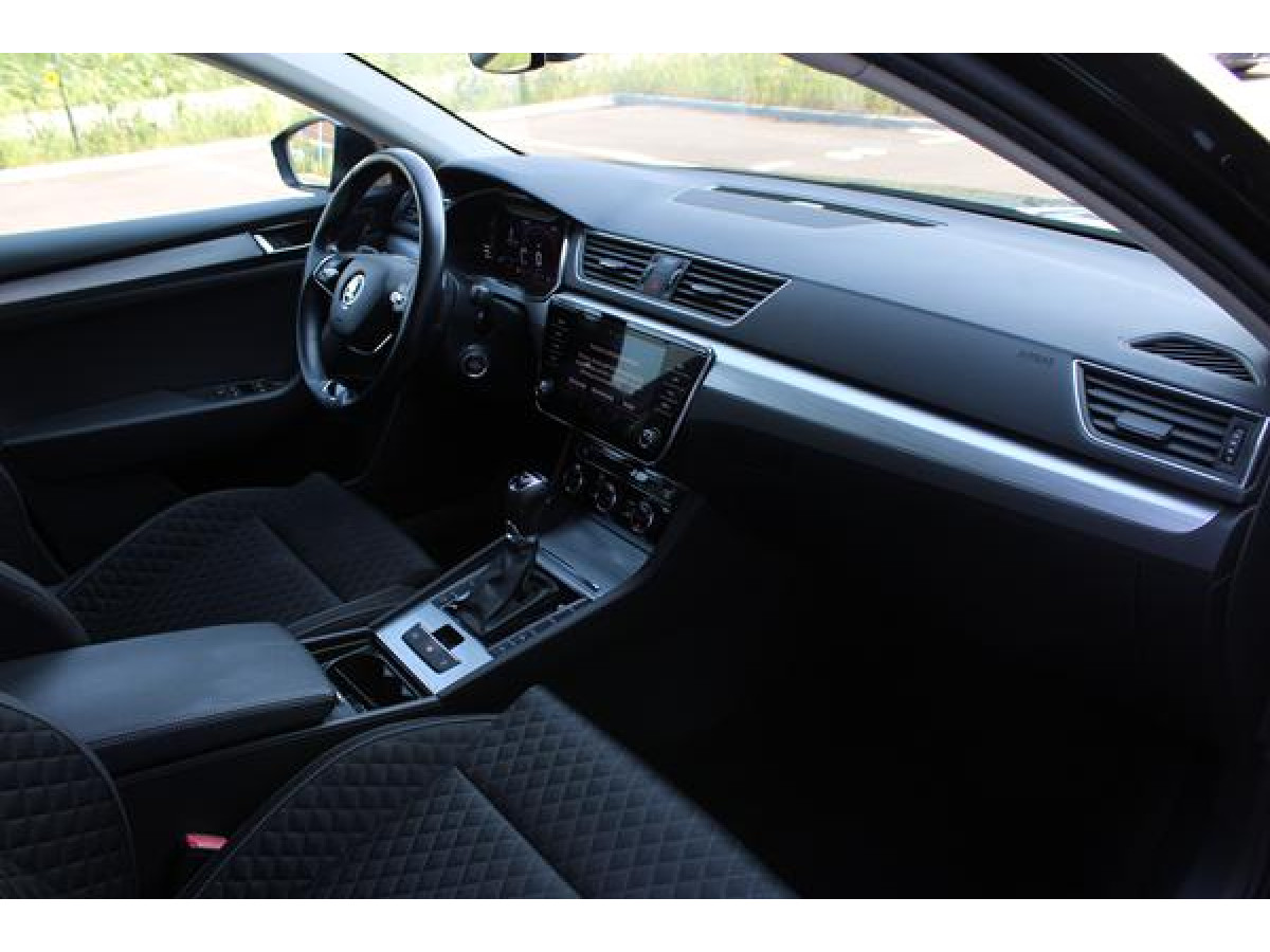 Škoda Superb 2.0 TDI Ambition DSG 
