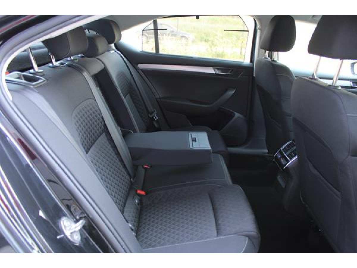 Škoda Superb 2.0 TDI Ambition DSG 