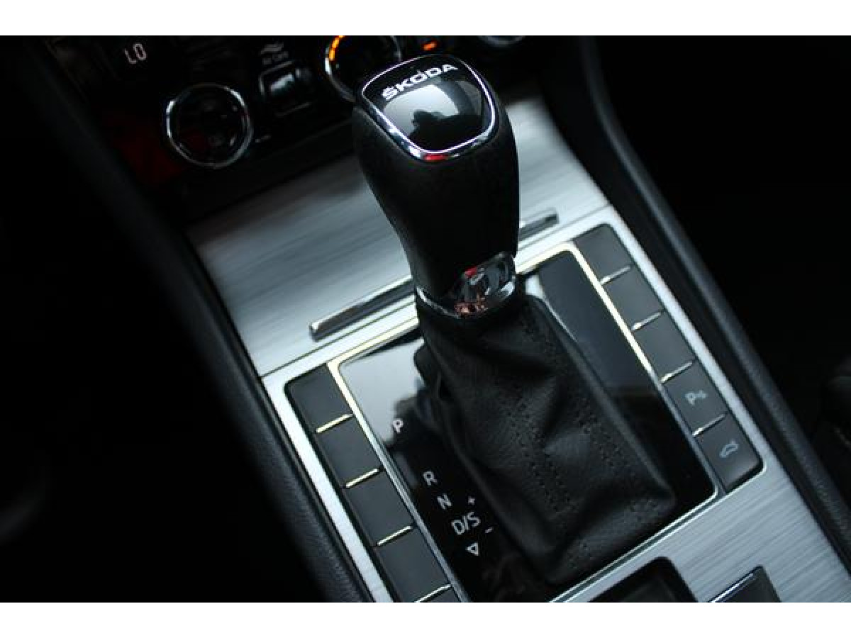 Škoda Superb 2.0 TDI Ambition DSG 