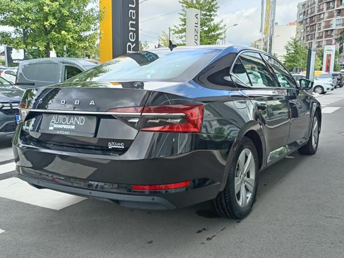 Škoda Superb 2.0 TDI Ambition DSG