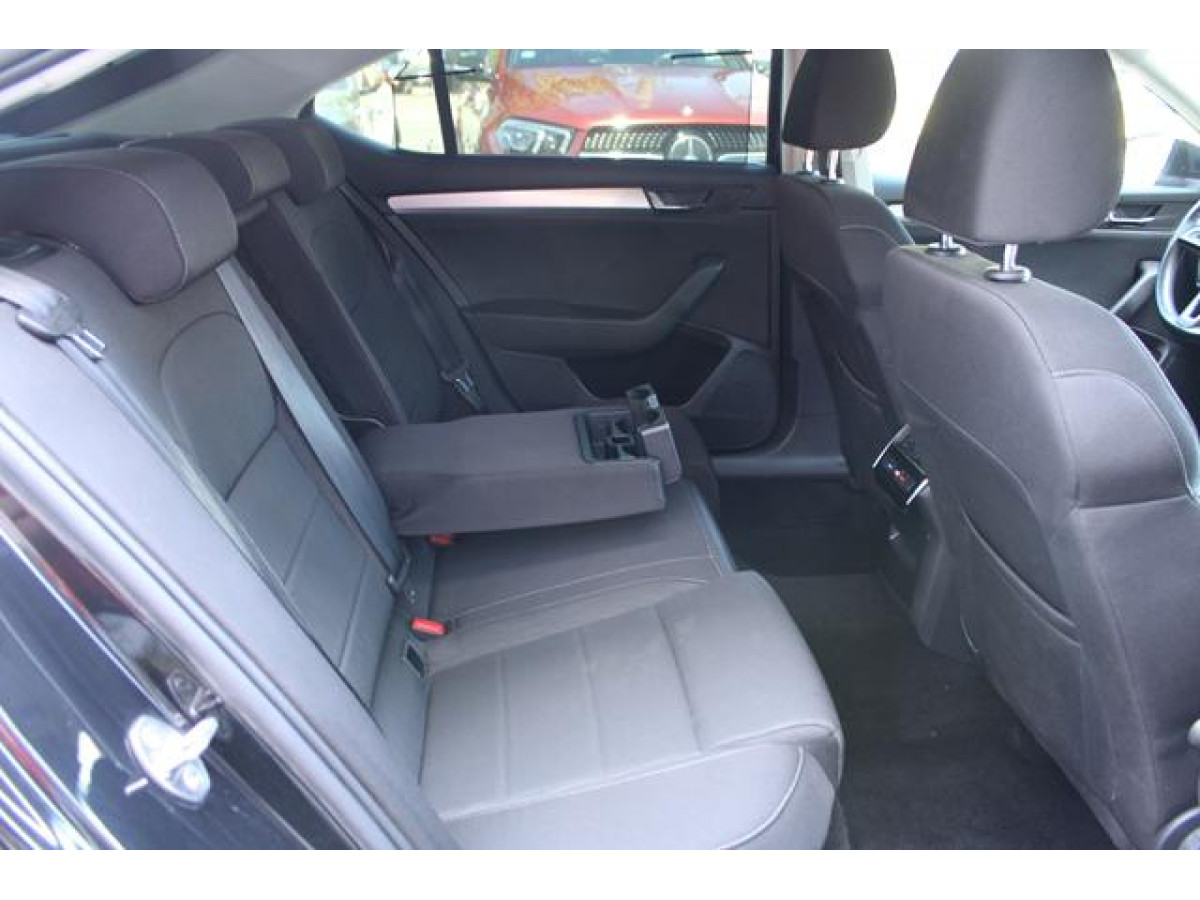 Škoda Superb 2.0 TDI STYLE DSG 